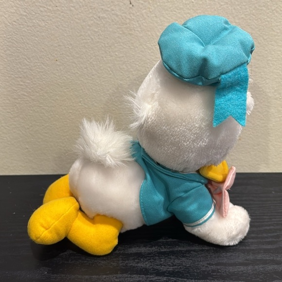 Vintage Baby Donald Duck plush - Picture 2 of 5